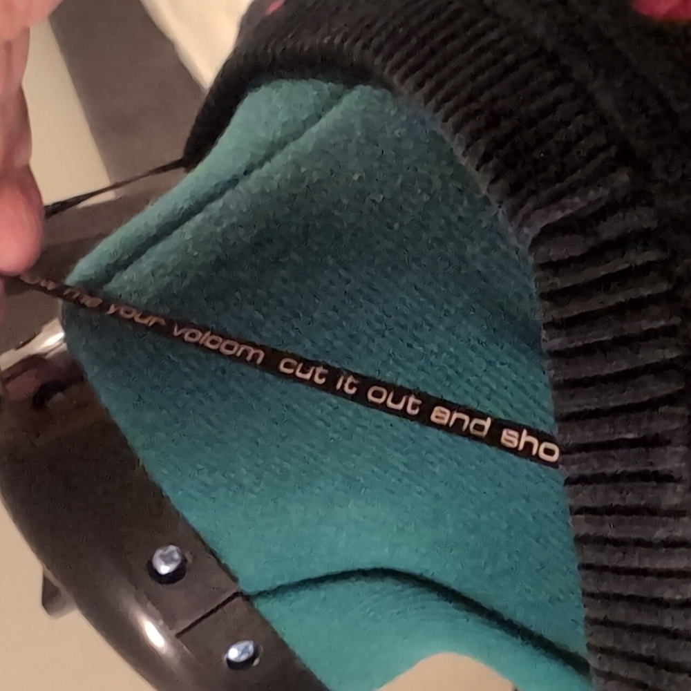 Sweater - Picture 3 of 8